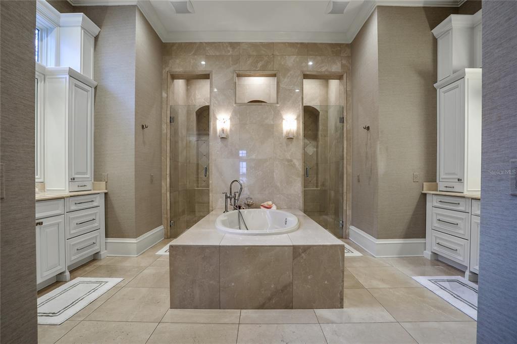 HIGHLANDS AT LAKE CONWAY - Residential