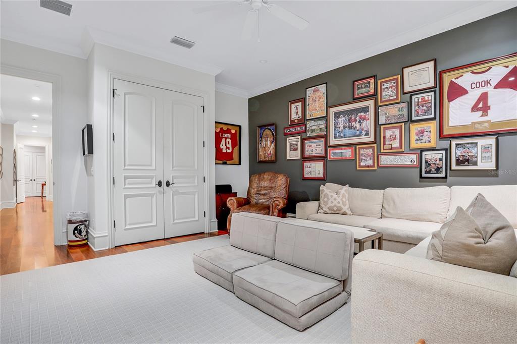 HIGHLANDS AT LAKE CONWAY - Residential