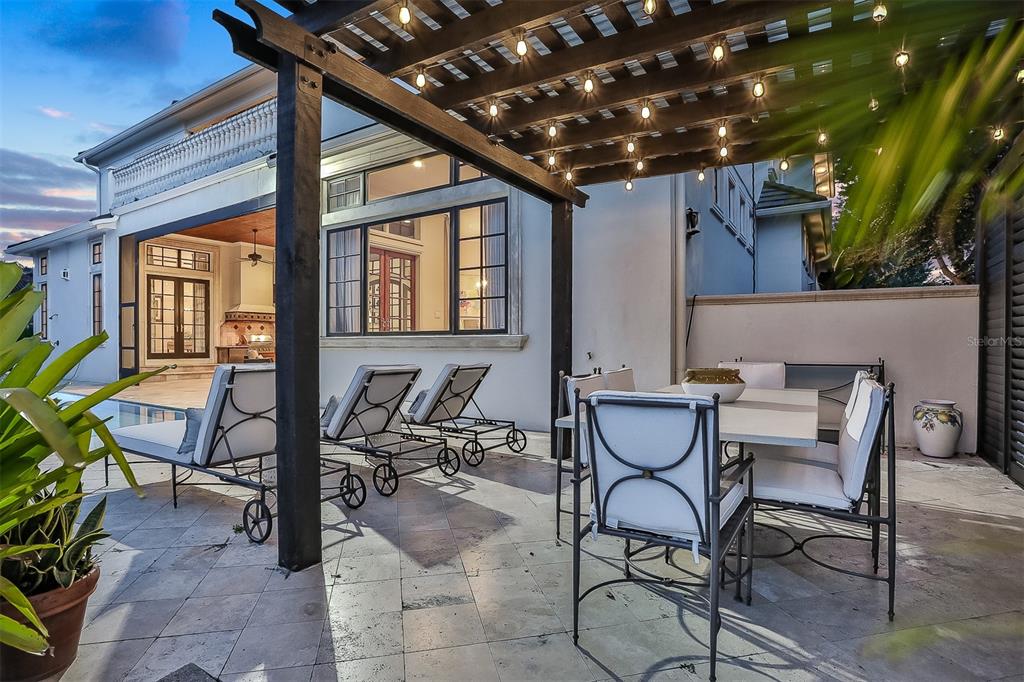 HIGHLANDS AT LAKE CONWAY - Residential