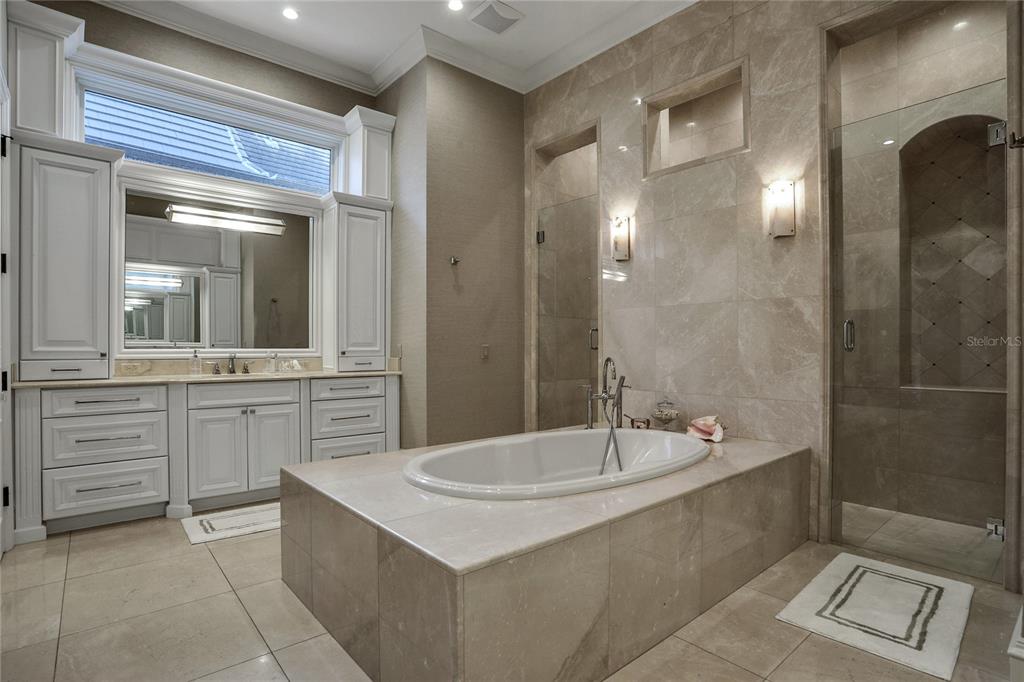 HIGHLANDS AT LAKE CONWAY - Residential