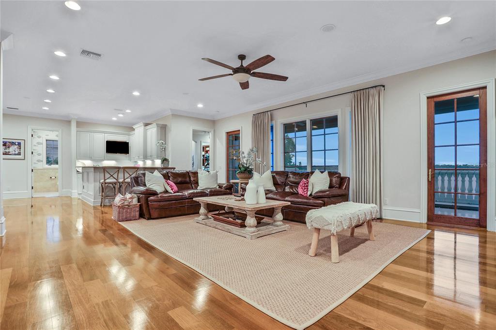 HIGHLANDS AT LAKE CONWAY - Residential