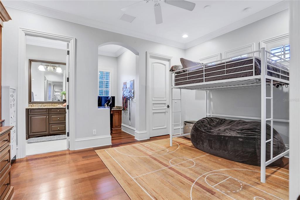 HIGHLANDS AT LAKE CONWAY - Residential