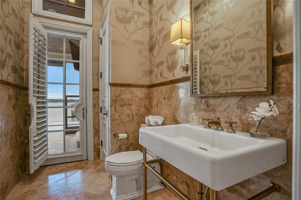 HIGHLANDS AT LAKE CONWAY - Residential