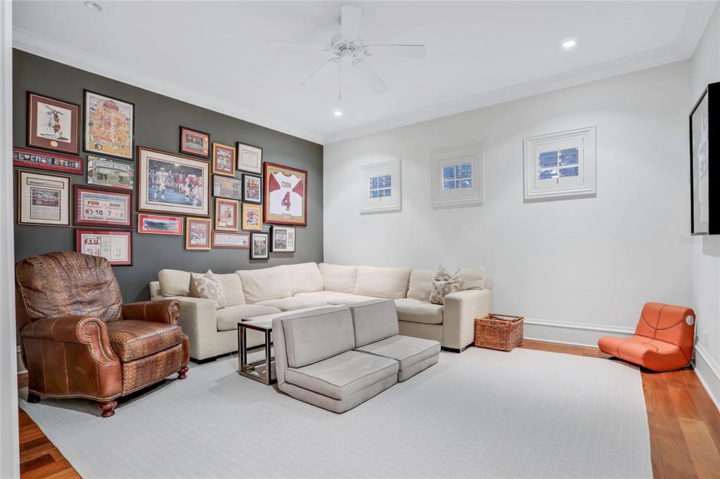 HIGHLANDS AT LAKE CONWAY - Residential