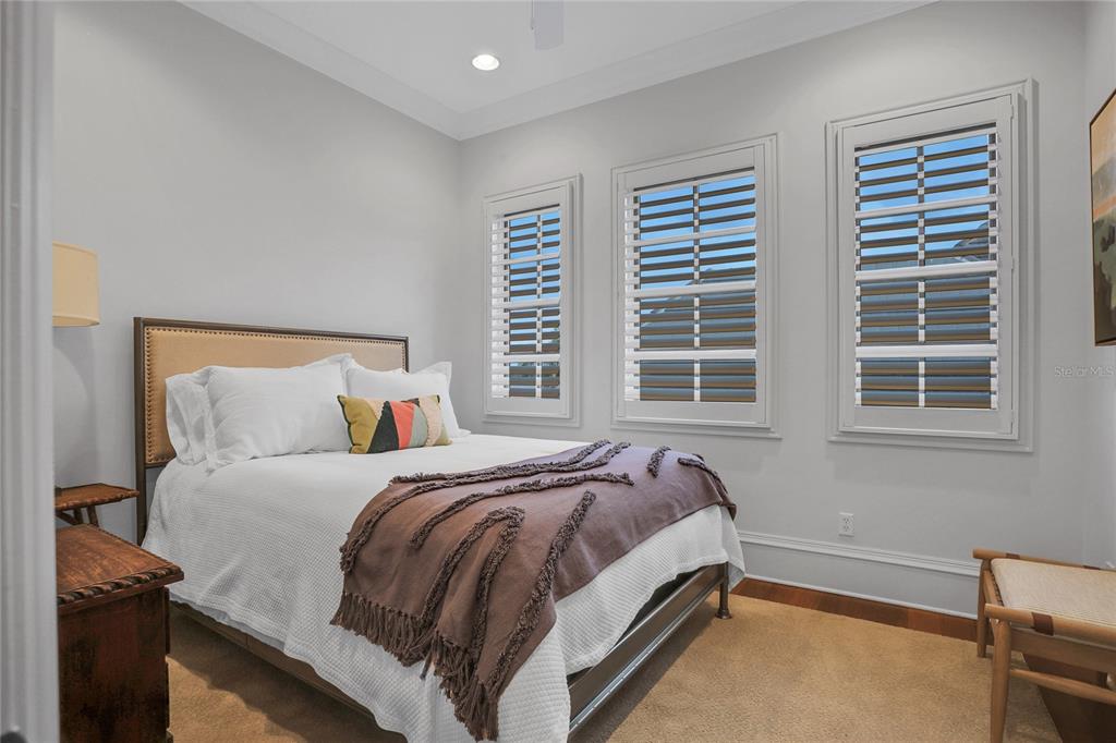 HIGHLANDS AT LAKE CONWAY - Residential