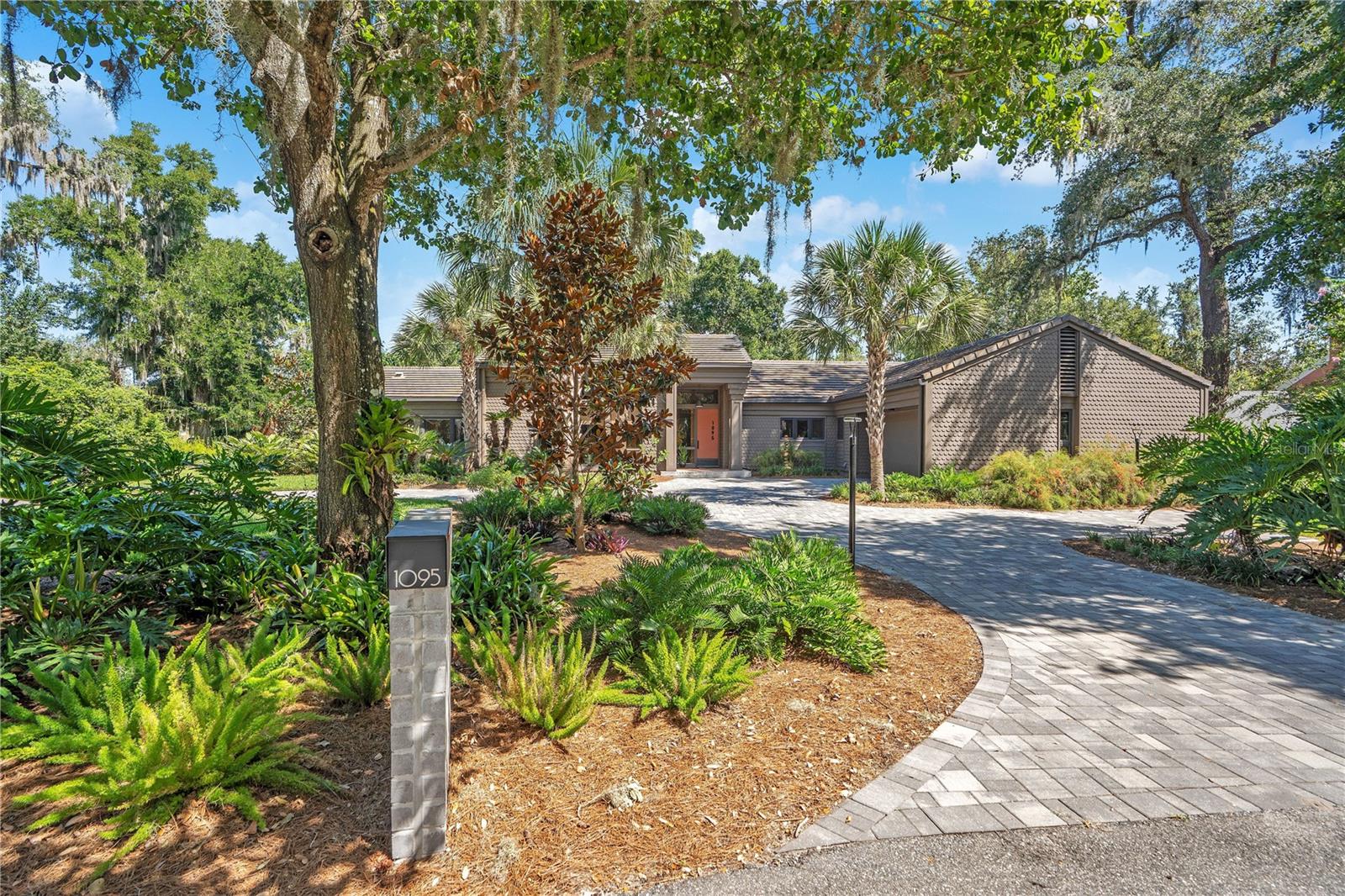1095 HARBOUR ISLAND ROAD