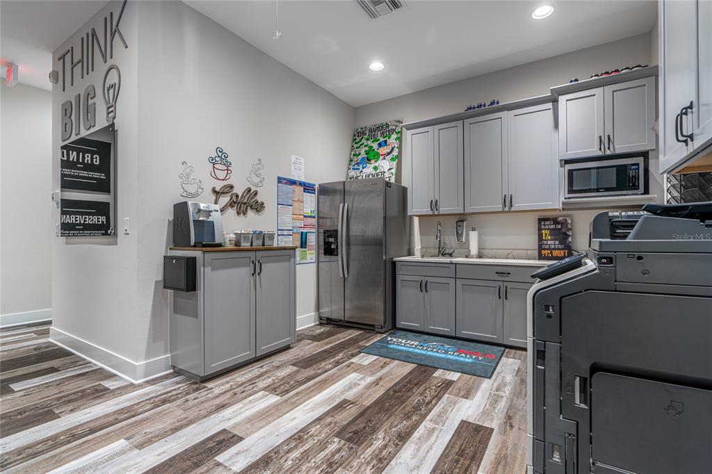 APPLEWOOD PROFESSIONAL MEDICAL PARK 02 REP - Commercial Lease