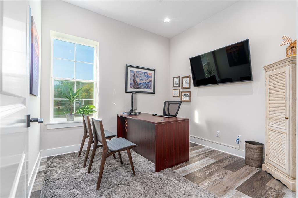 APPLEWOOD PROFESSIONAL MEDICAL PARK 02 REP - Commercial Lease