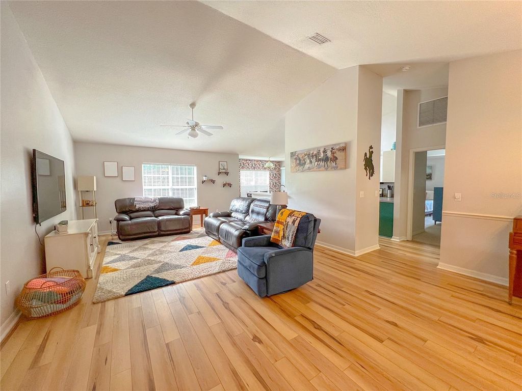 Photo of 6725 SW 83rd Terrace, Gainesville, FL 32608 (MLS # GC538963)