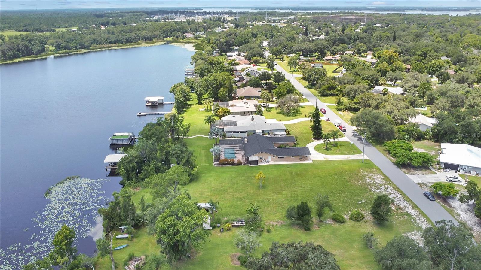 BAY LAKE ESTATES - Land