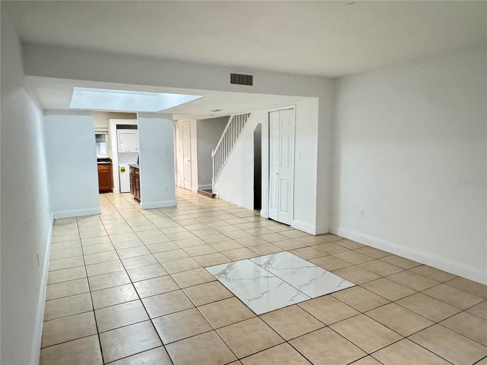 METRO/MICHIGAN PARK CONDO - Residential