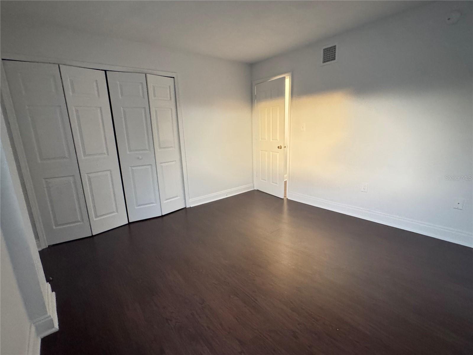 METRO/MICHIGAN PARK CONDO - Residential