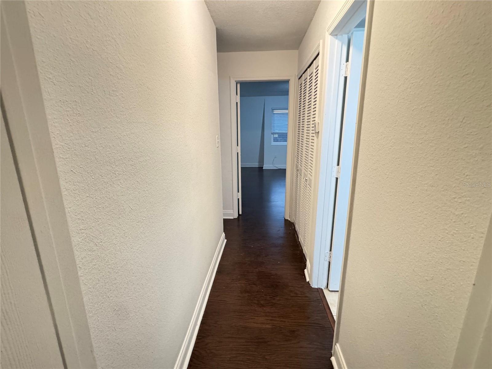 METRO/MICHIGAN PARK CONDO - Residential