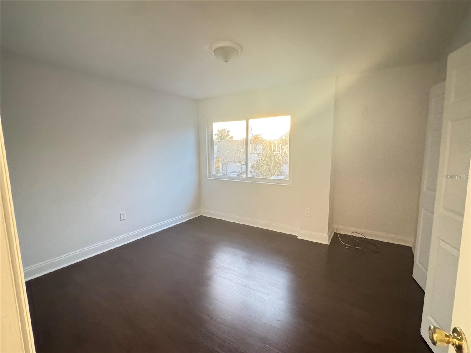 METRO/MICHIGAN PARK CONDO - Residential