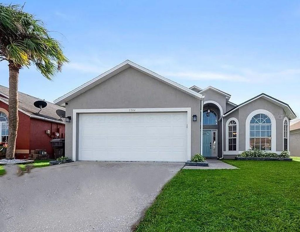 Photo of 2304 Anhinga Drive, Kissimmee, FL 34743 (MLS # S5145222)