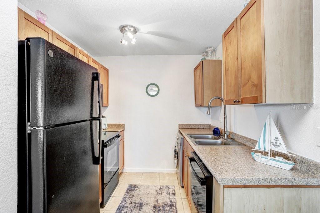 WATERSIDE AT COQUINA KEY SOUTH - Residential