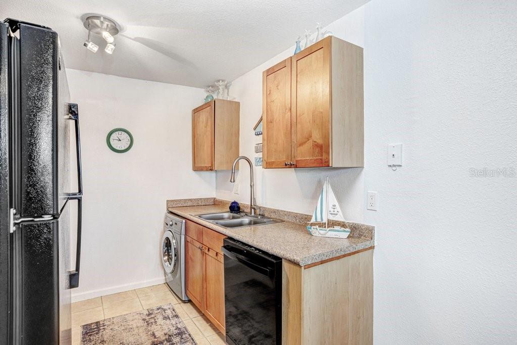 WATERSIDE AT COQUINA KEY SOUTH - Residential