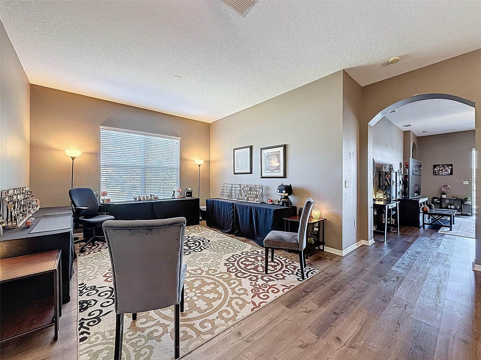 2422 WOOD POINTE DRIVE