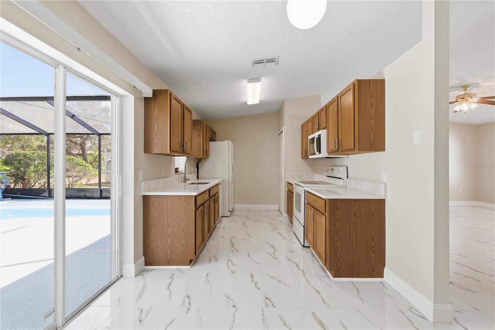 SPRING HILL - Residential