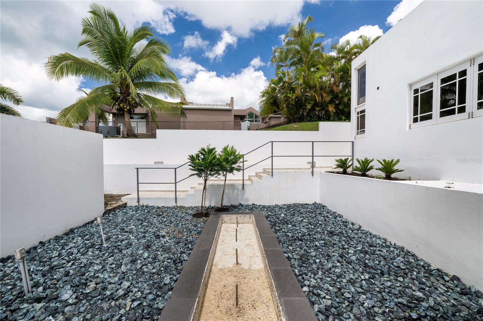 URB. LADERAS DE SAN JUAN - Residential