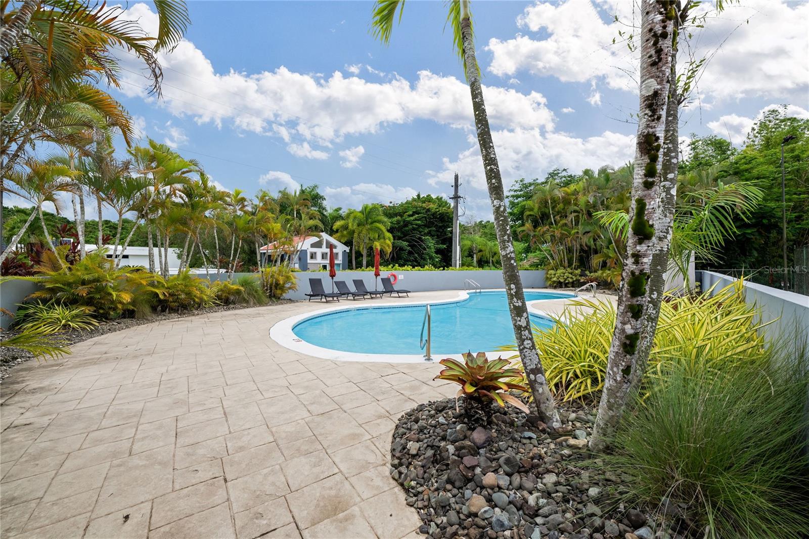 URB. LADERAS DE SAN JUAN - Residential