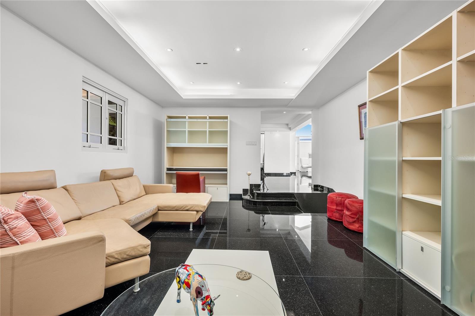 URB. LADERAS DE SAN JUAN - Residential