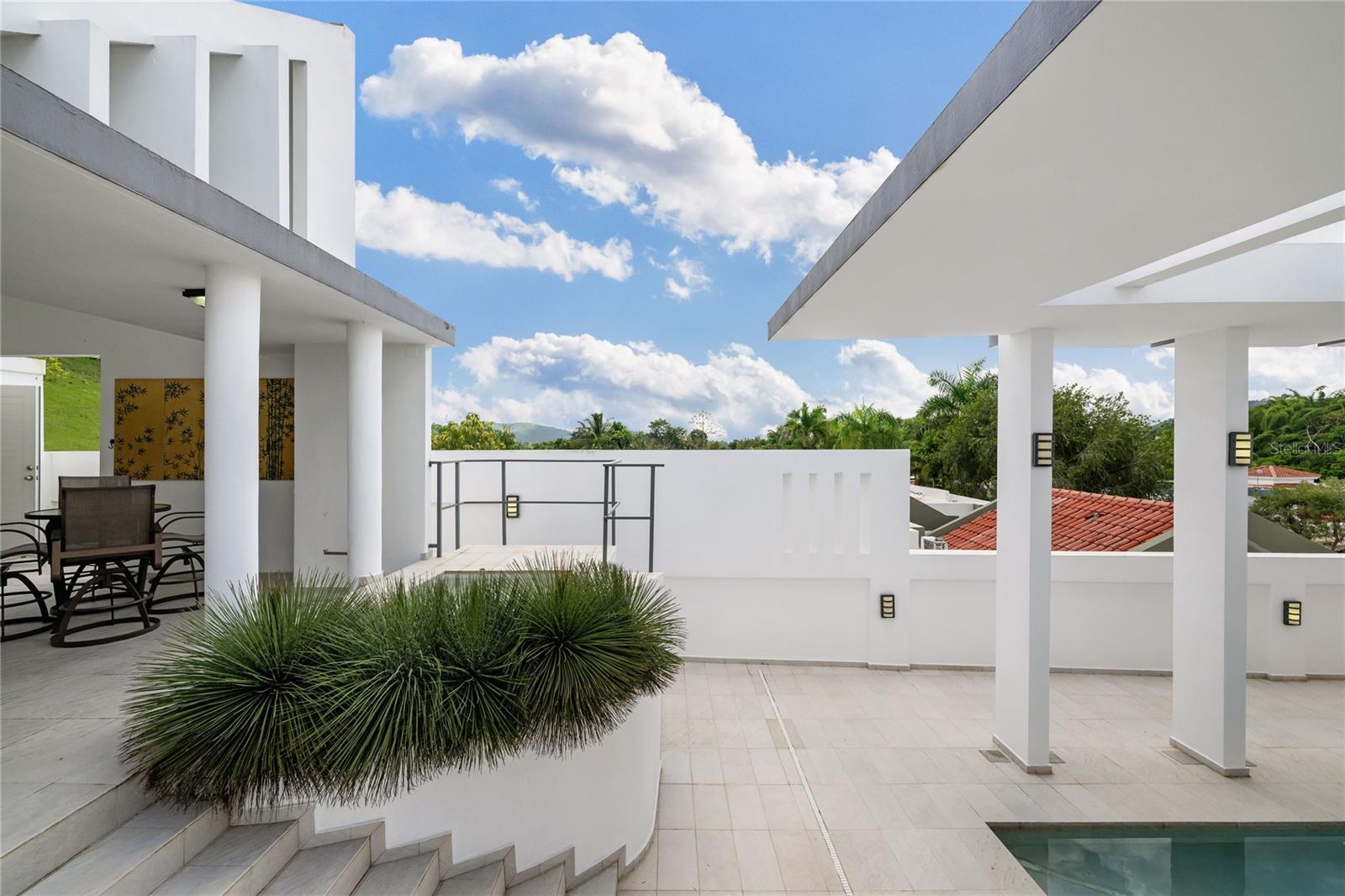 URB. LADERAS DE SAN JUAN - Residential