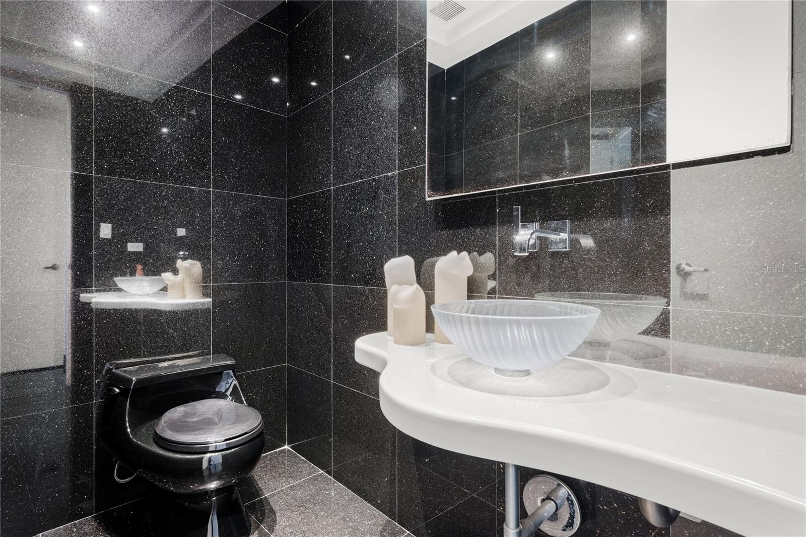 URB. LADERAS DE SAN JUAN - Residential