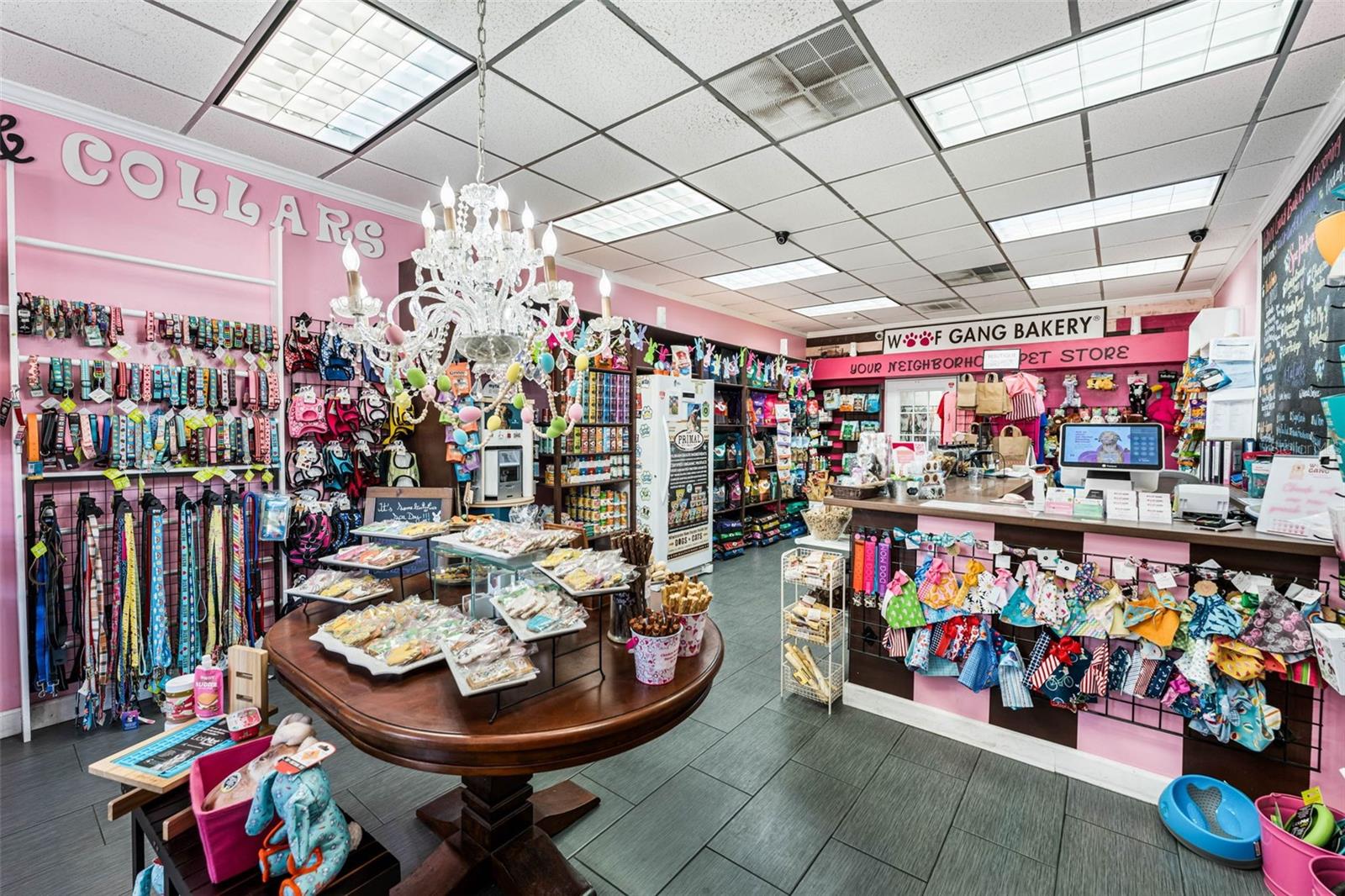 FRIES WINTER GARDEN - Commercial Sale