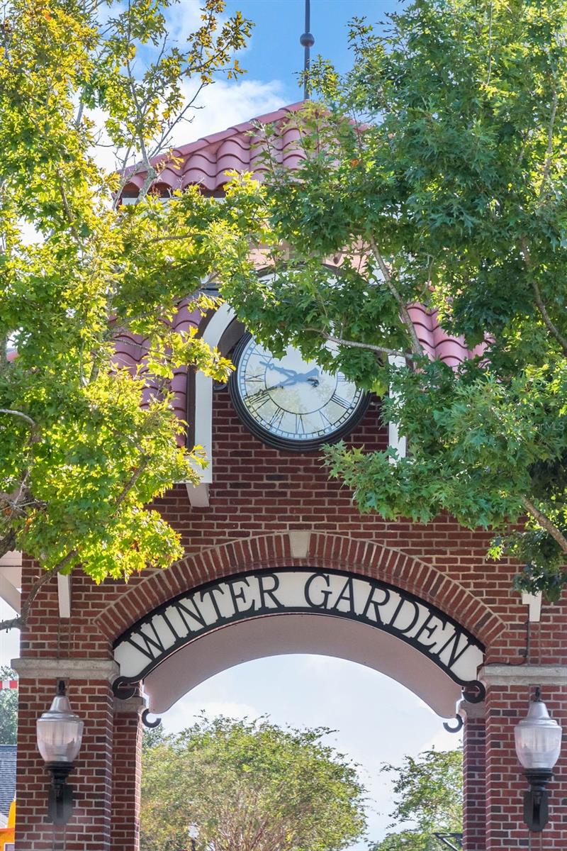 FRIES WINTER GARDEN - Commercial Sale