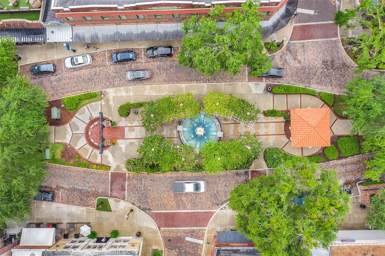 FRIES WINTER GARDEN - Commercial Sale