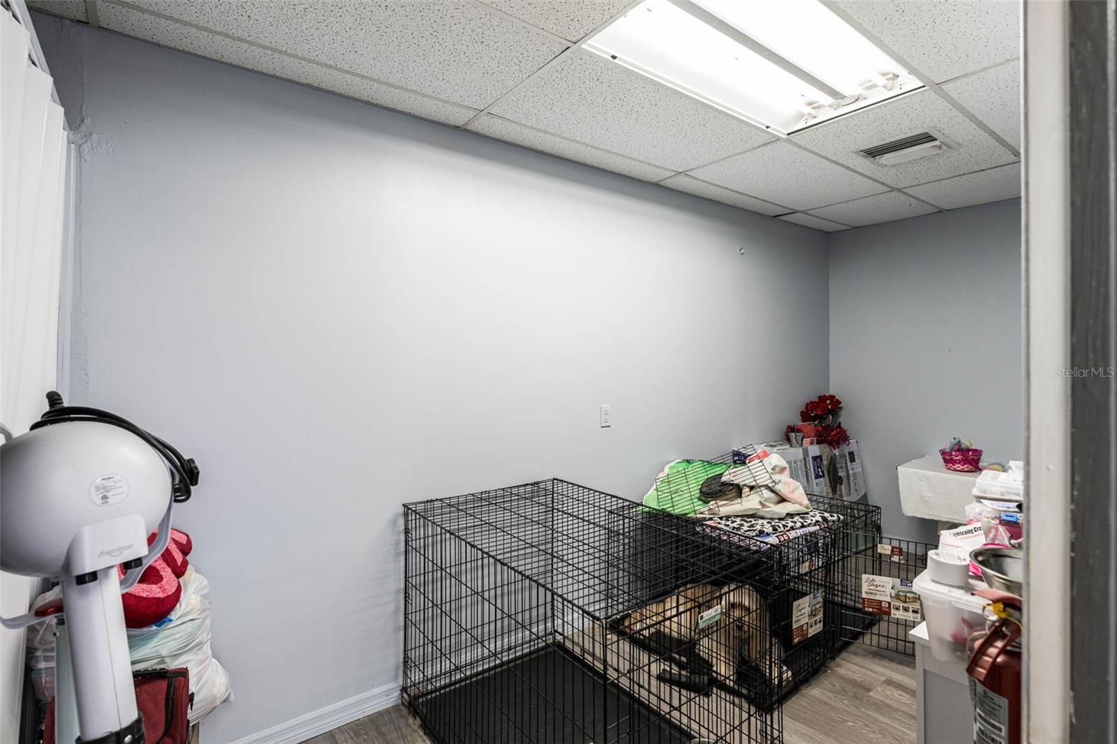 FRIES WINTER GARDEN - Commercial Sale