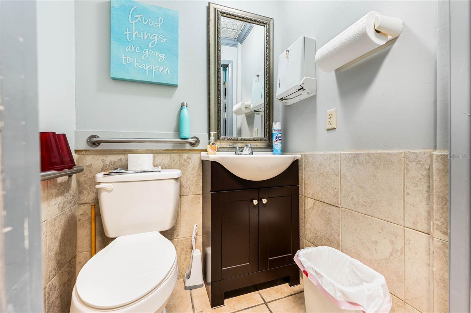 FRIES WINTER GARDEN - Commercial Sale