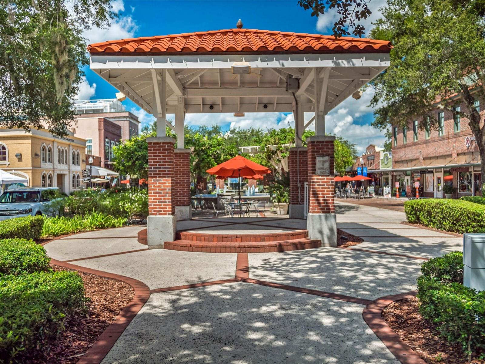 FRIES WINTER GARDEN - Commercial Sale