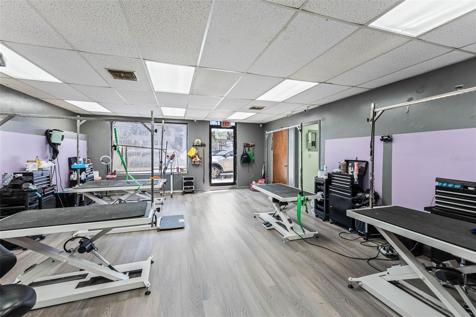 FRIES WINTER GARDEN - Commercial Sale