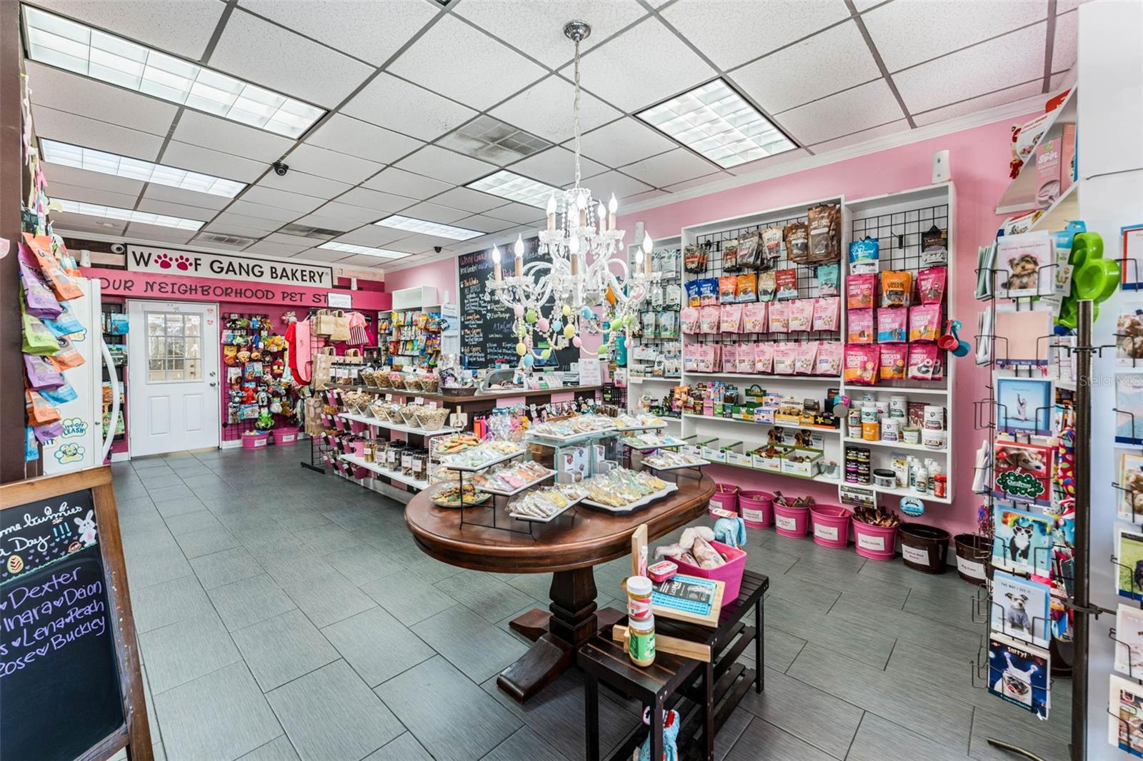 FRIES WINTER GARDEN - Commercial Sale