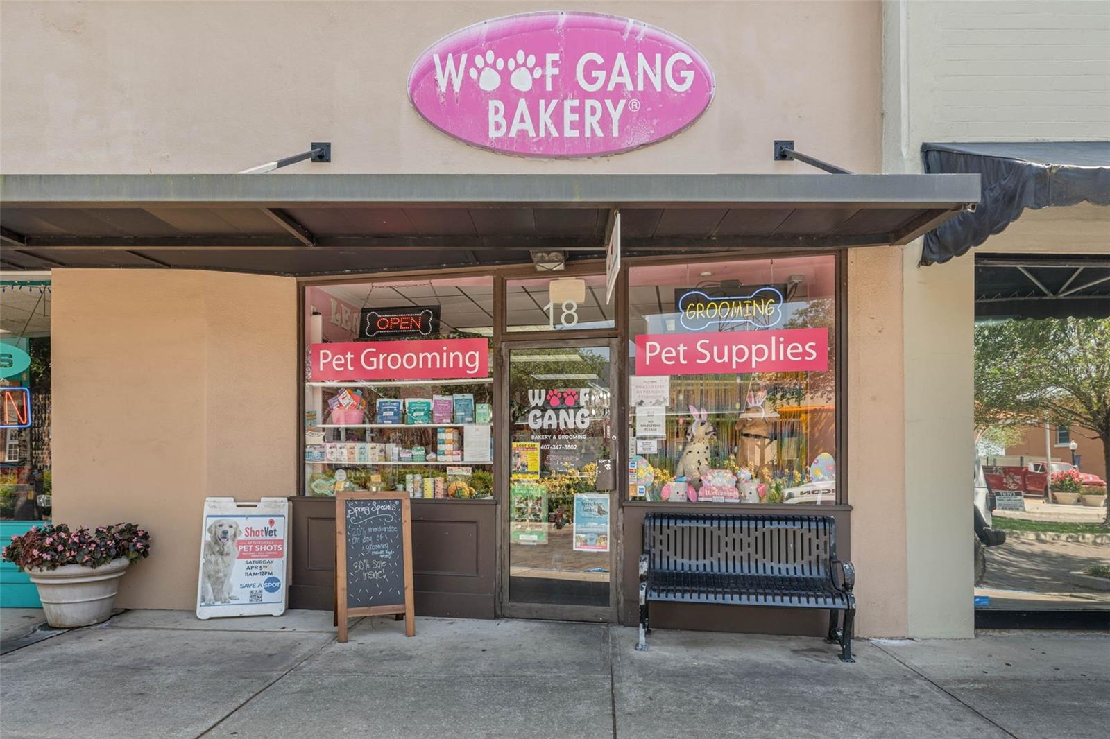 FRIES WINTER GARDEN - Commercial Sale