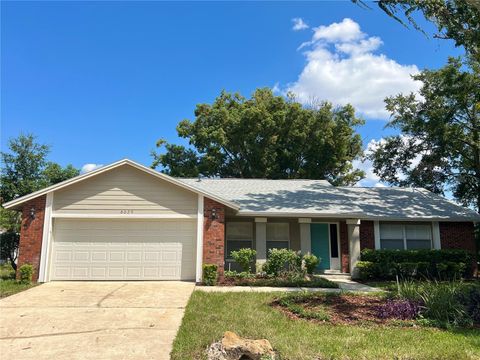 Photo of 8029 Gillette Court, Orlando, FL 32836 (MLS # S5134963)