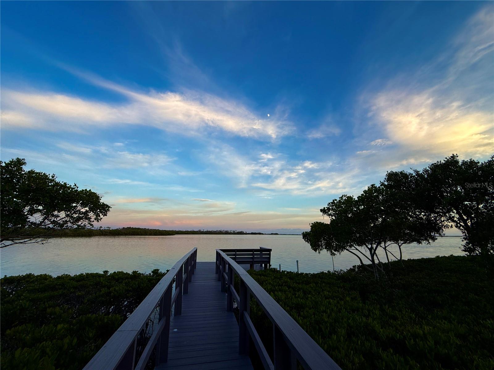 SEA BREEZE ISLAND - Residential