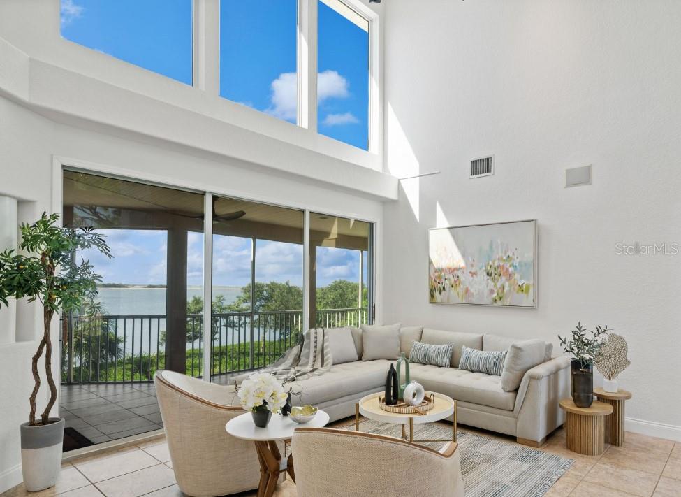 SEA BREEZE ISLAND - Residential