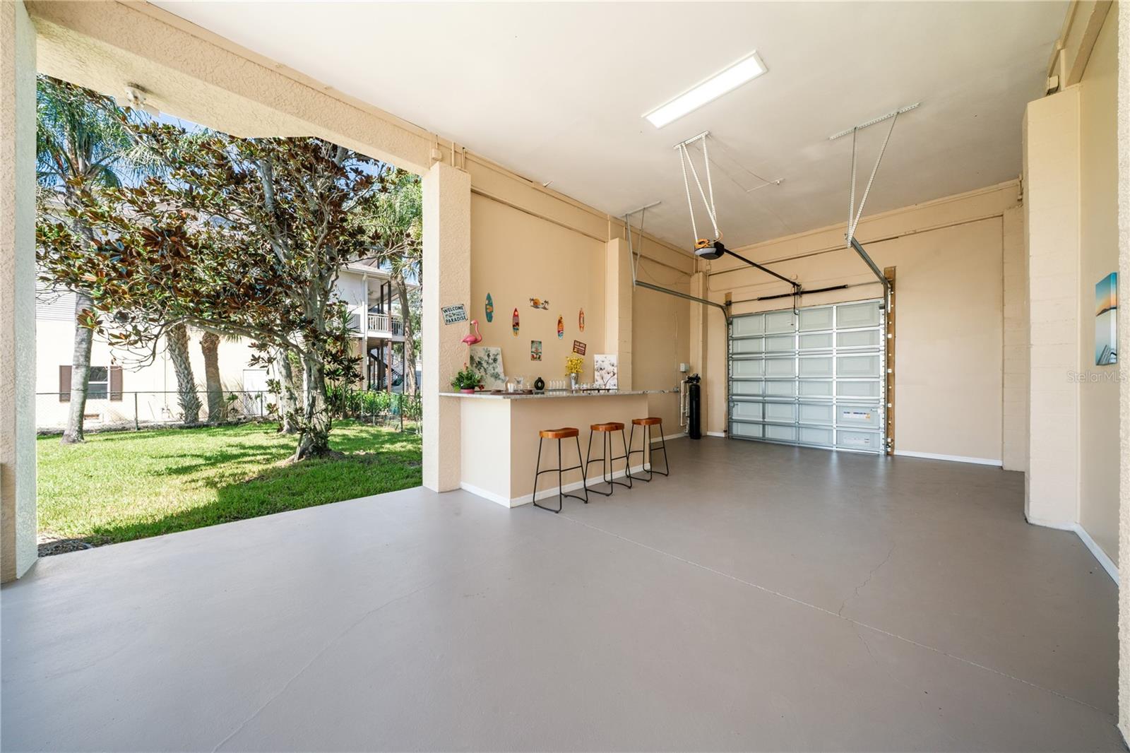 SEA BREEZE ISLAND - Residential