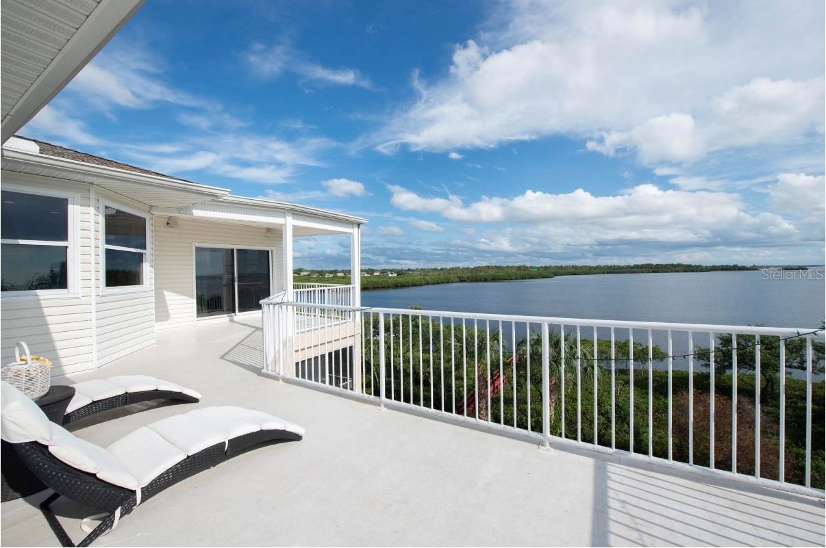 SEA BREEZE ISLAND - Residential