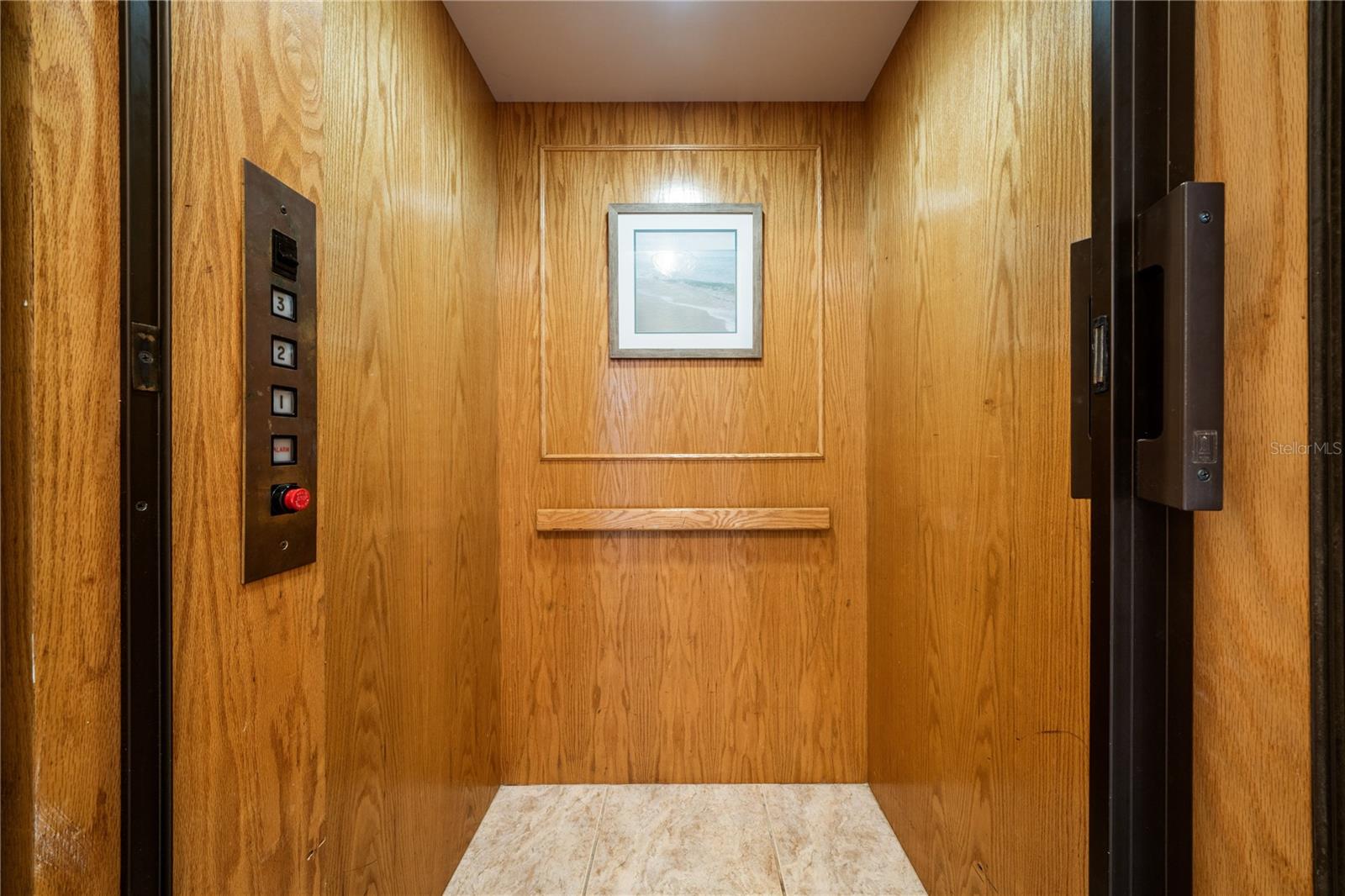 SEA BREEZE ISLAND - Residential