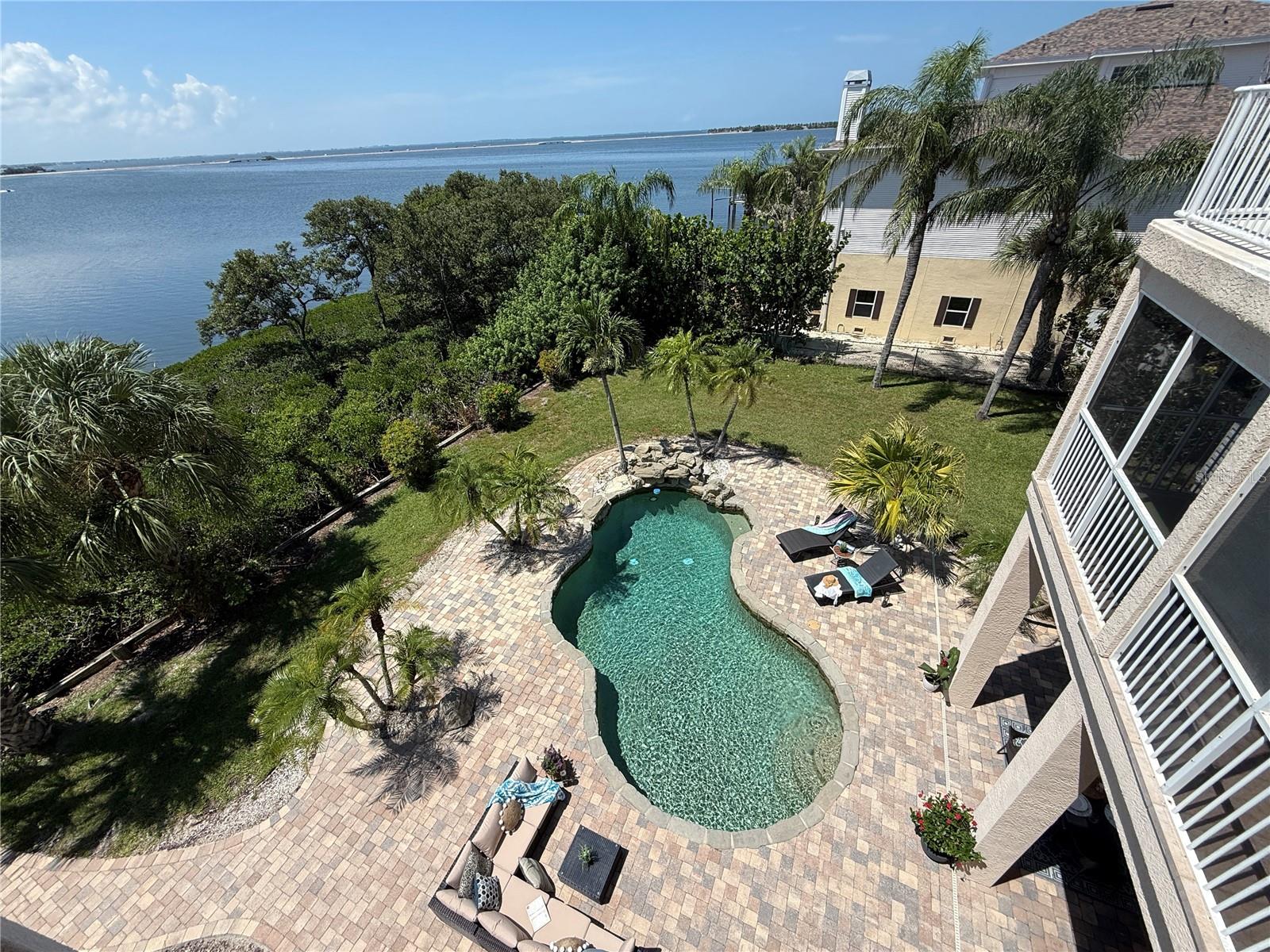 SEA BREEZE ISLAND - Residential