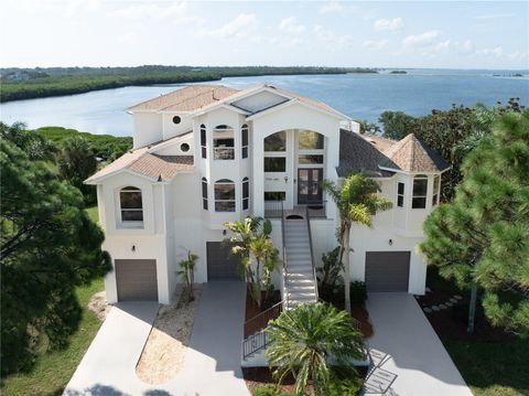 1661 SEA BREEZE DRIVE TARPON SPRINGS FL 34689