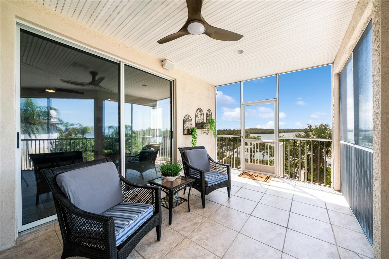 SEA BREEZE ISLAND - Residential