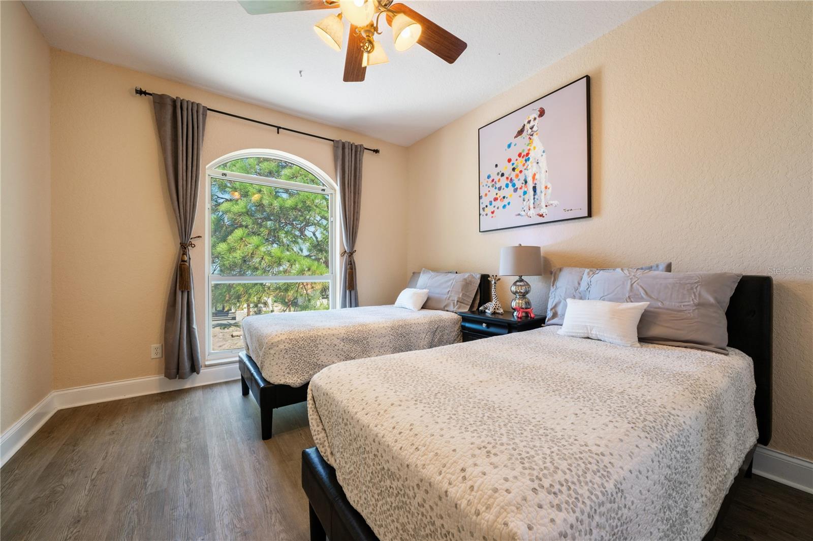 SEA BREEZE ISLAND - Residential