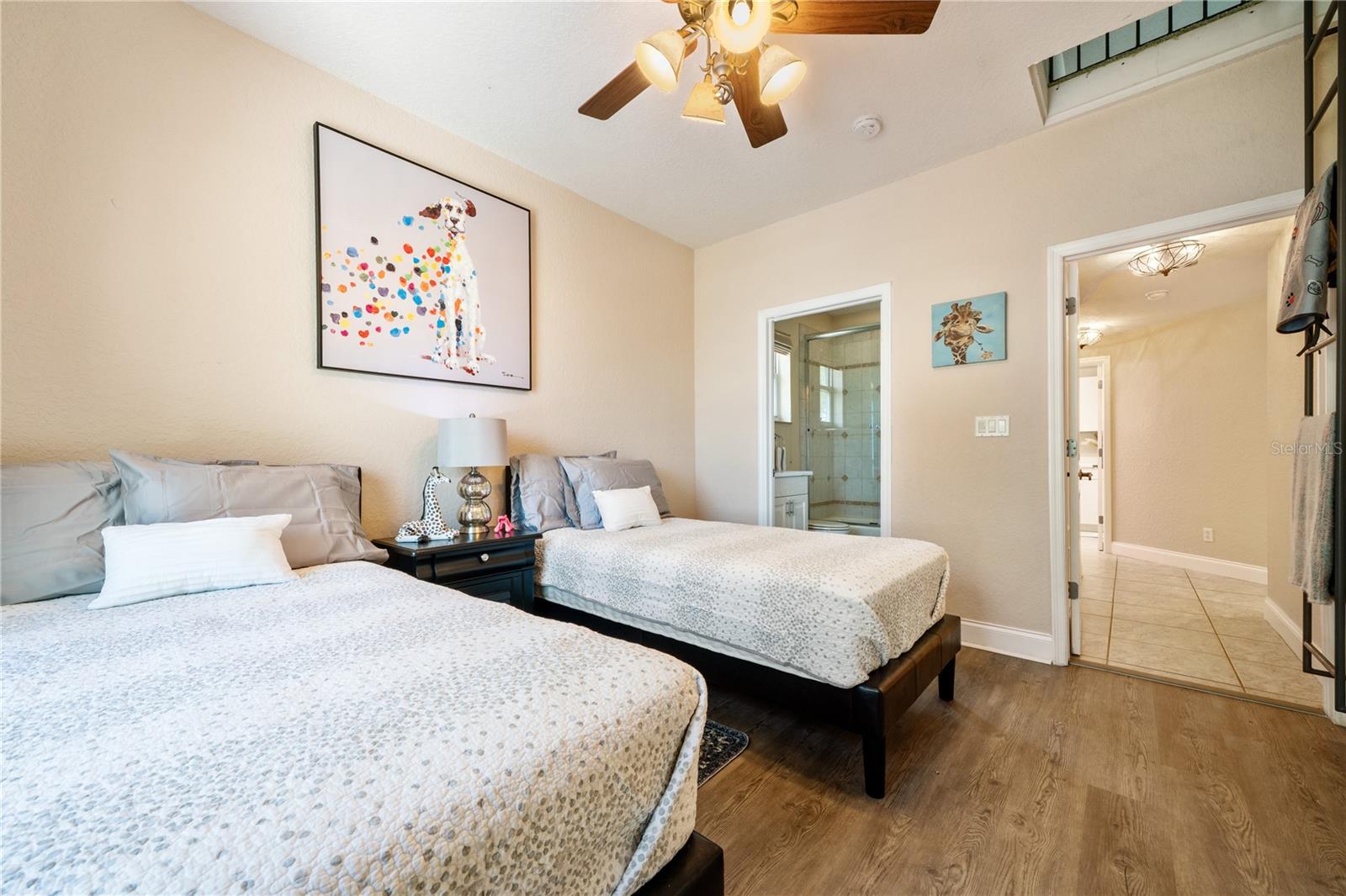 SEA BREEZE ISLAND - Residential