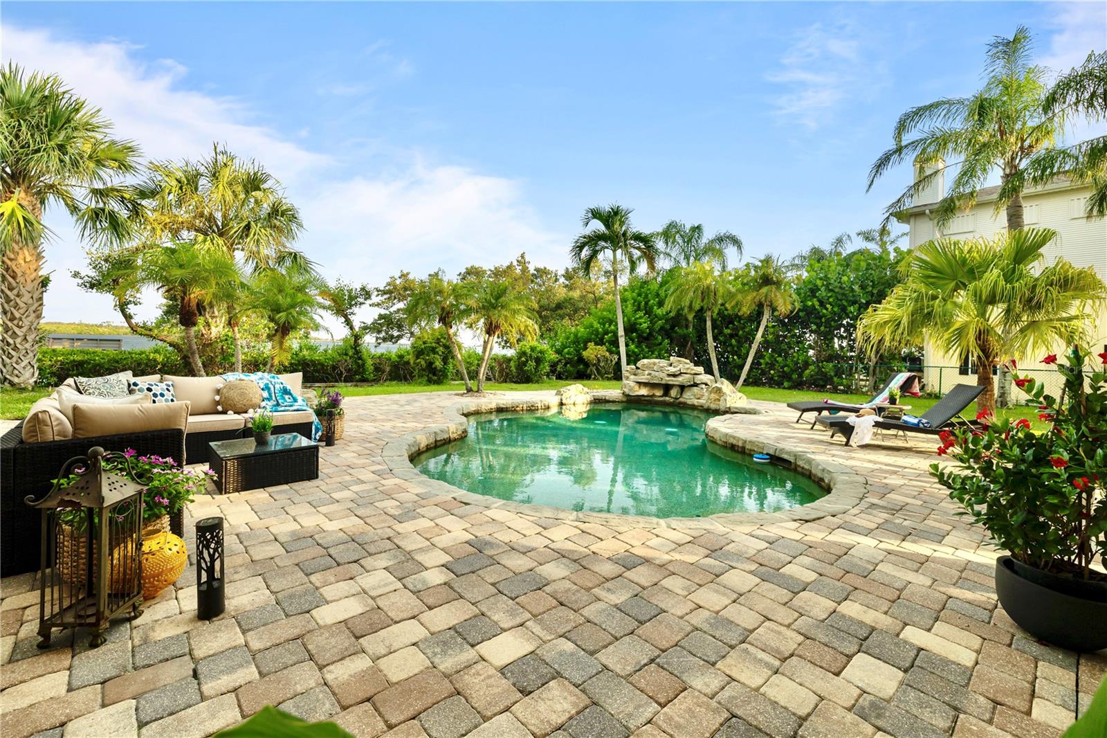 SEA BREEZE ISLAND - Residential