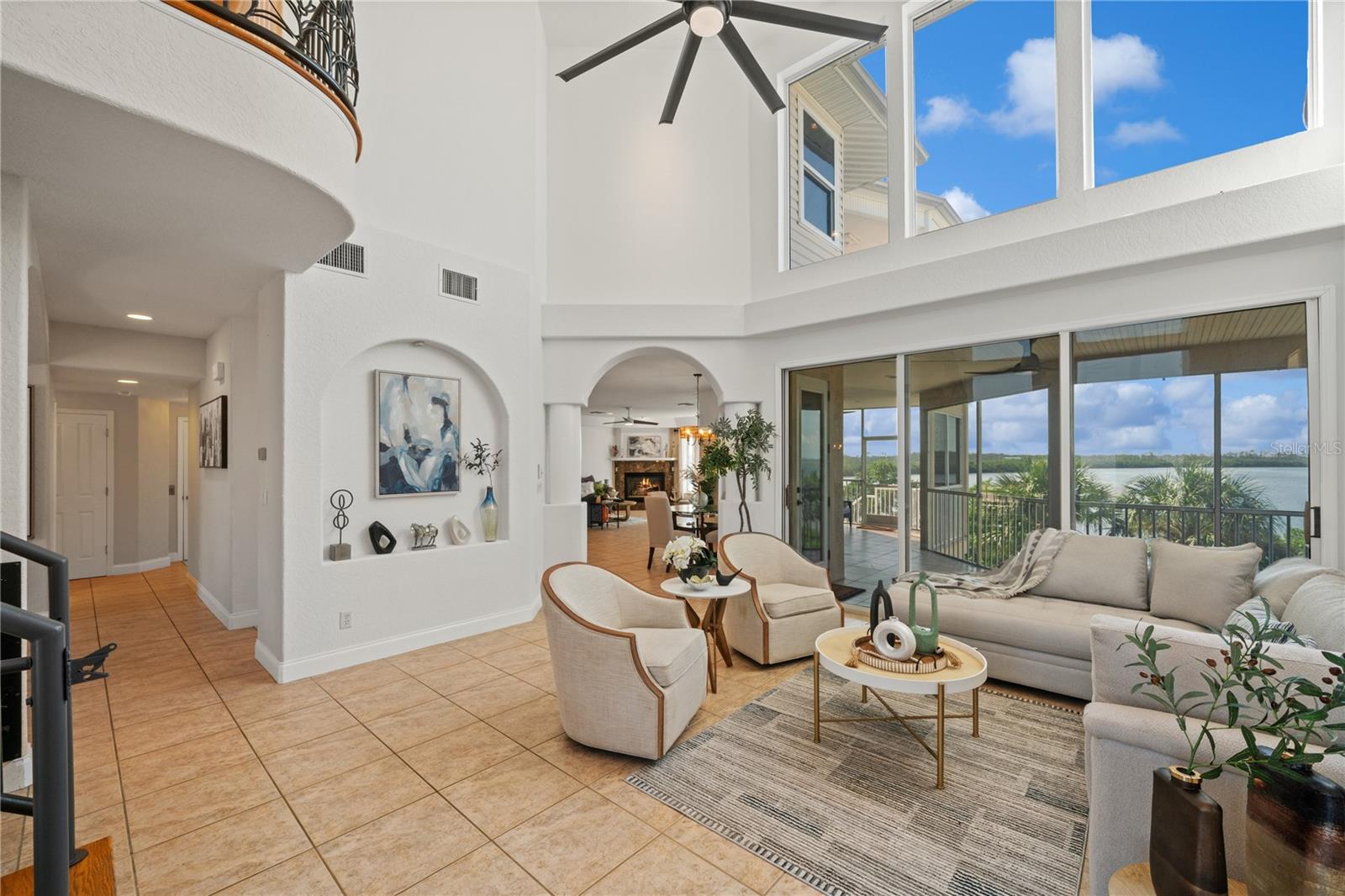 SEA BREEZE ISLAND - Residential